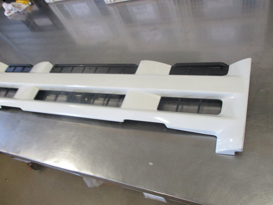 Isuzu NPR/NPS/NQR Genuine Front Grille Used VGC