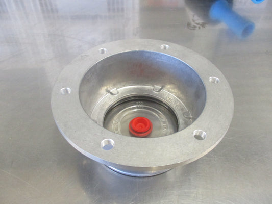 Isuzu FVD32 Genuine Front Hub Cap New Part