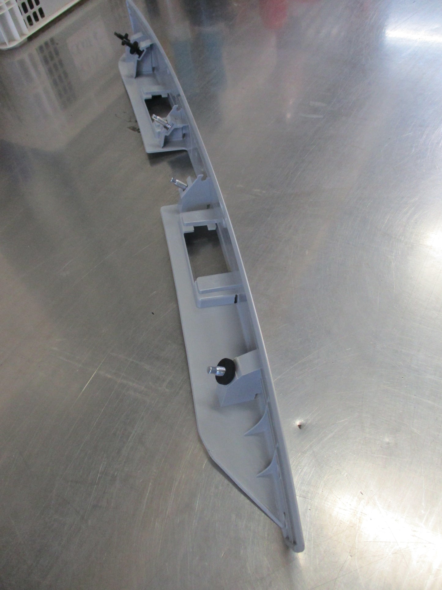 Holden Viva Genuine Tailgate Handle Garnish New Part