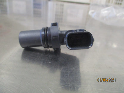 Suzuki Grand Vitara/Kizashi/SX4 Genuine Engine Camshaft Position Sensor New Part