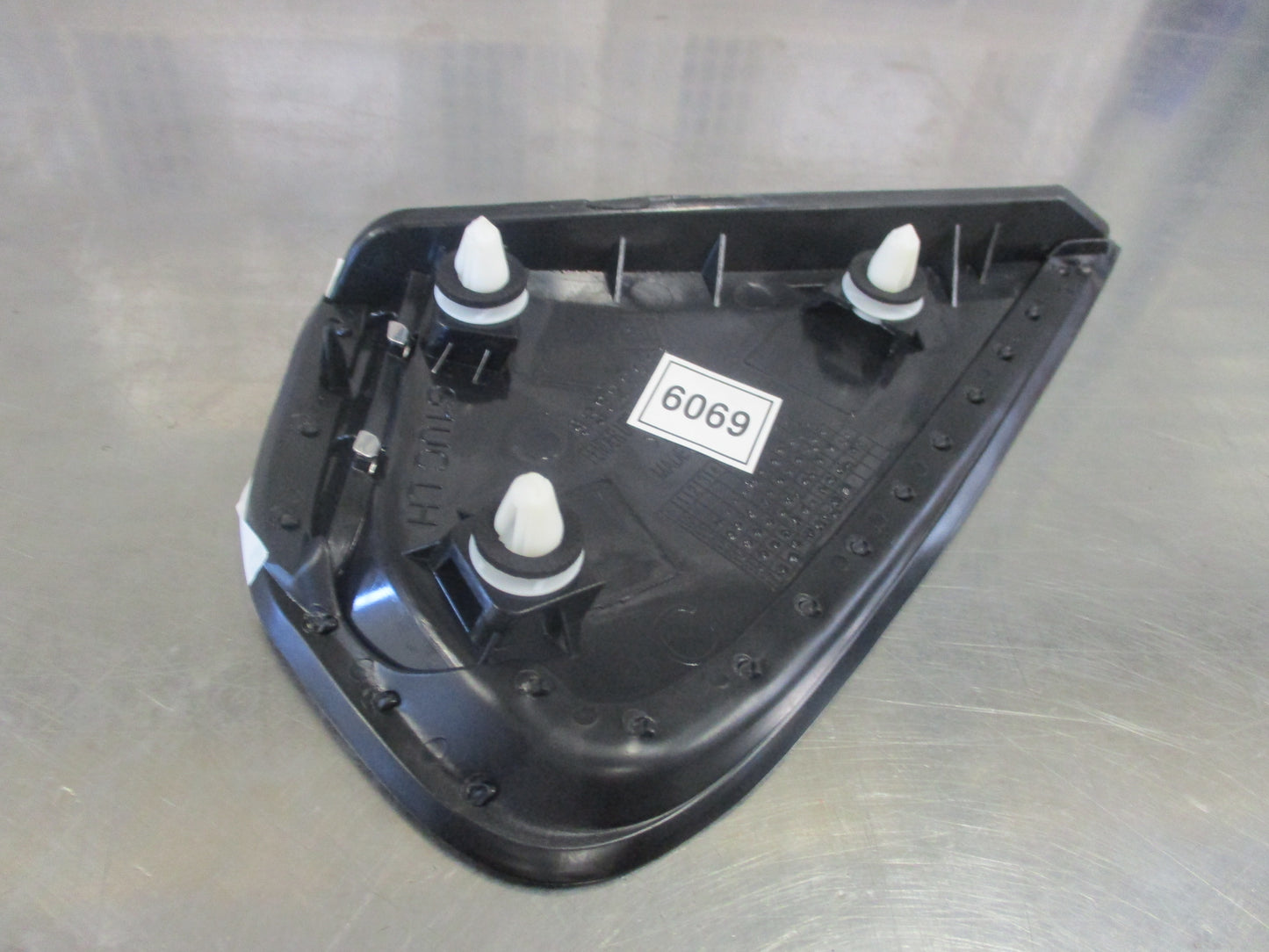 Holden Trax Genuine Left Hand Front Outer Side Body Trim New Part