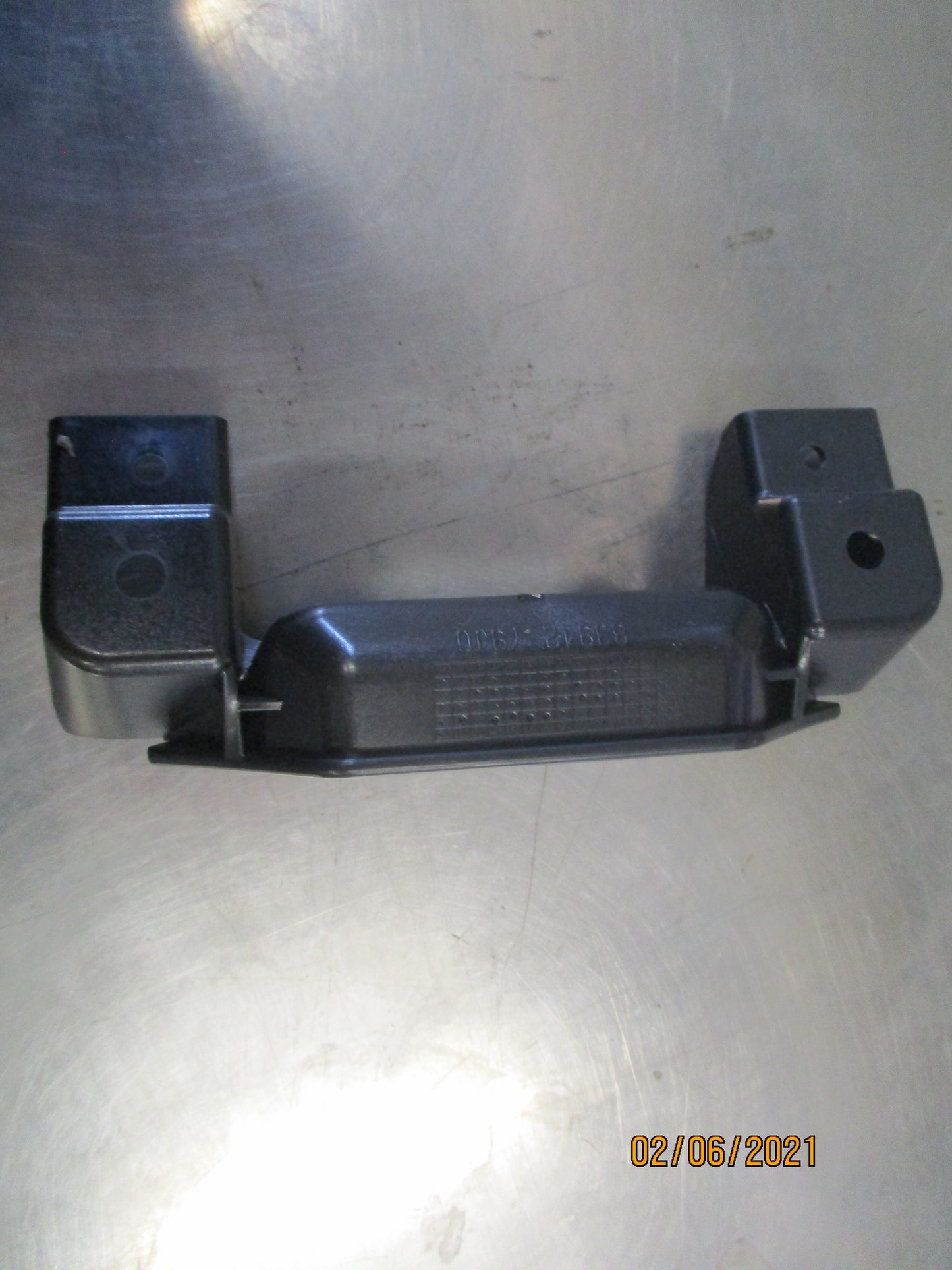 Suzuki SX4 Genuine Boot Opening Switch Button Bracket New Part