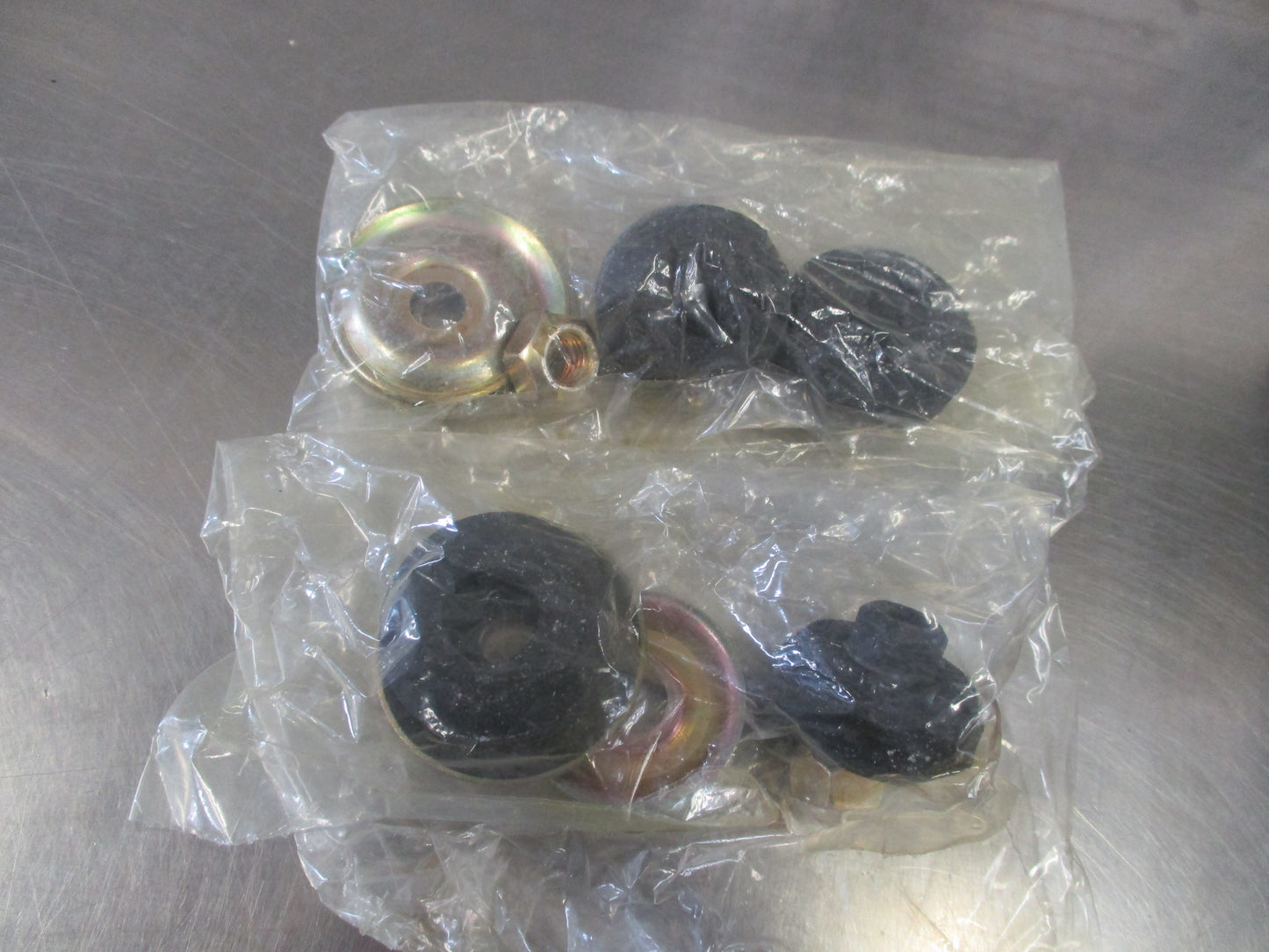 Holden VT-VZ Commodore Genuine Fe2 Rear Shock Absorber Pair New Part