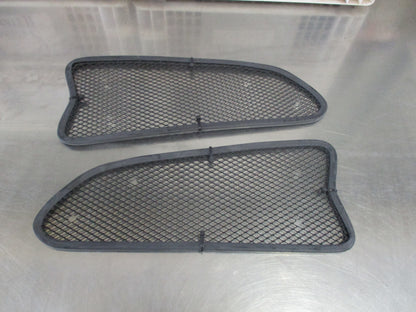 Holden VF SS/SSV/SV6 Commodore Genuine Grille Insect Screen Kit New Part