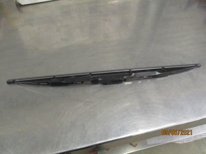 Holden Cruze JG JH Genuine Front Windshield Wiper New Part