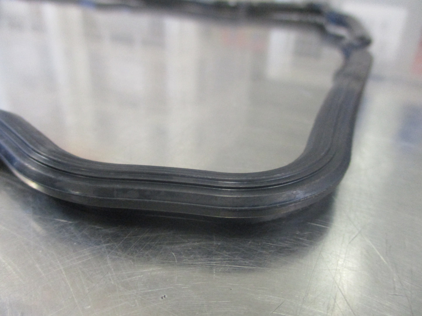 Isuzu FSR 6HK1 Genuine Head Cover Gasket New Part