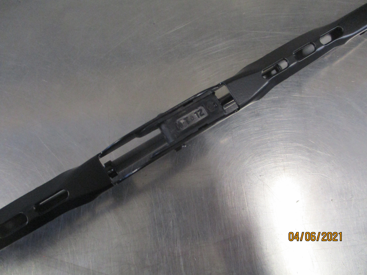 Holden Barina MJ Genuine Front Left Windshield Wiper Blade New Part