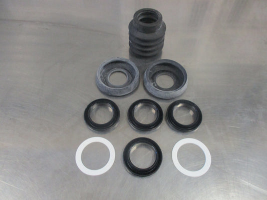 Isuzu FSR Genuine Brake Cylinder Repair Kit New Part