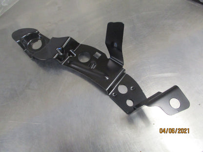 Holden Trax Genuine Upper Tie Bar Bracket New Part