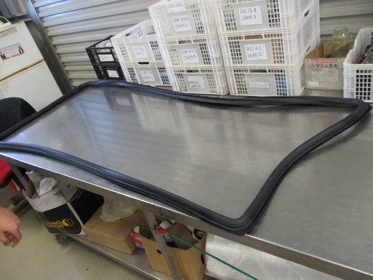 Isuzu FSR Genuine Windscreen Weatherstrip New Part