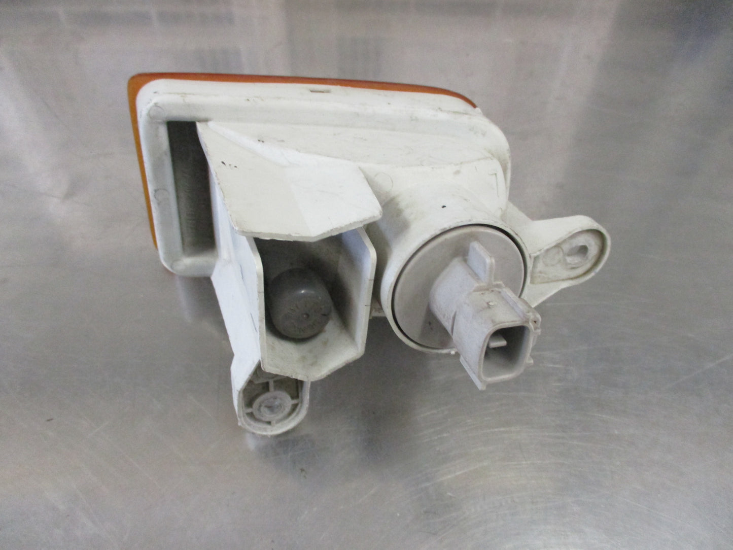 Ichikoh Left Hand Front Indicator Lamp Suits Isuzu FRR Used VGC