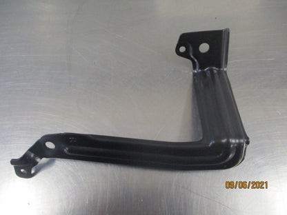 Suzuki Swift Genuine Right Hand Front Bumper Brace New Part