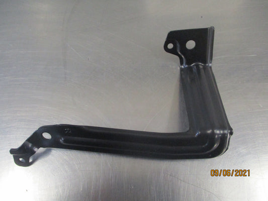 Suzuki Swift Genuine Right Hand Front Bumper Brace New Part