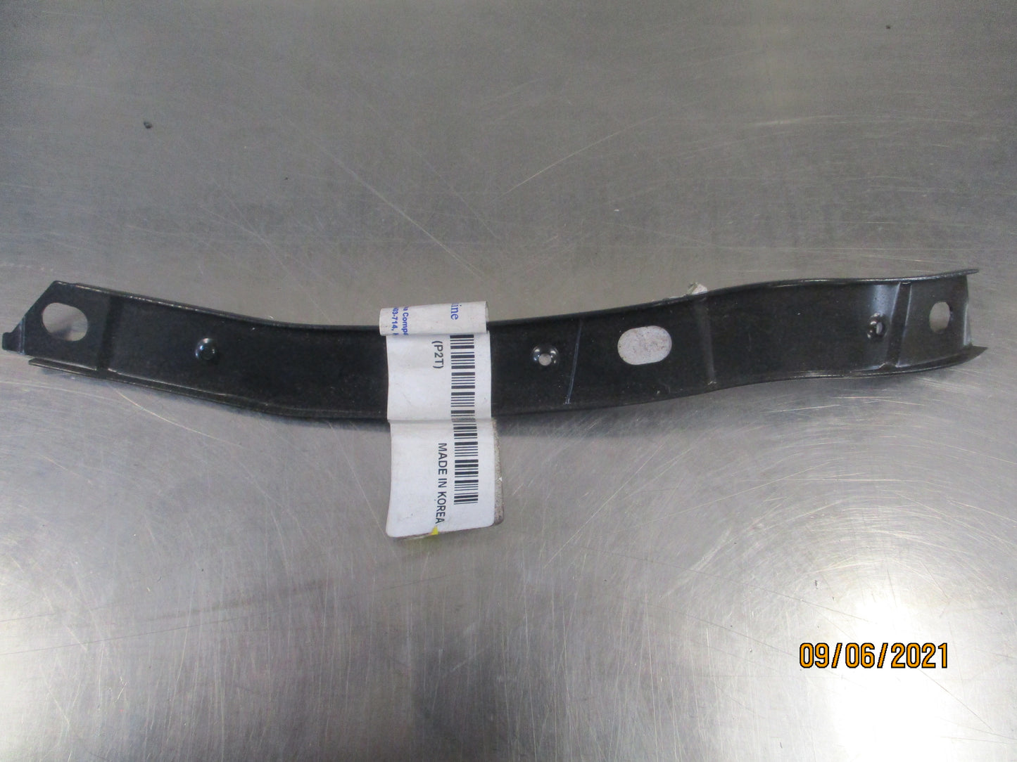 Holden Barina Genuine Left Side Front Bumper Bracket New Part