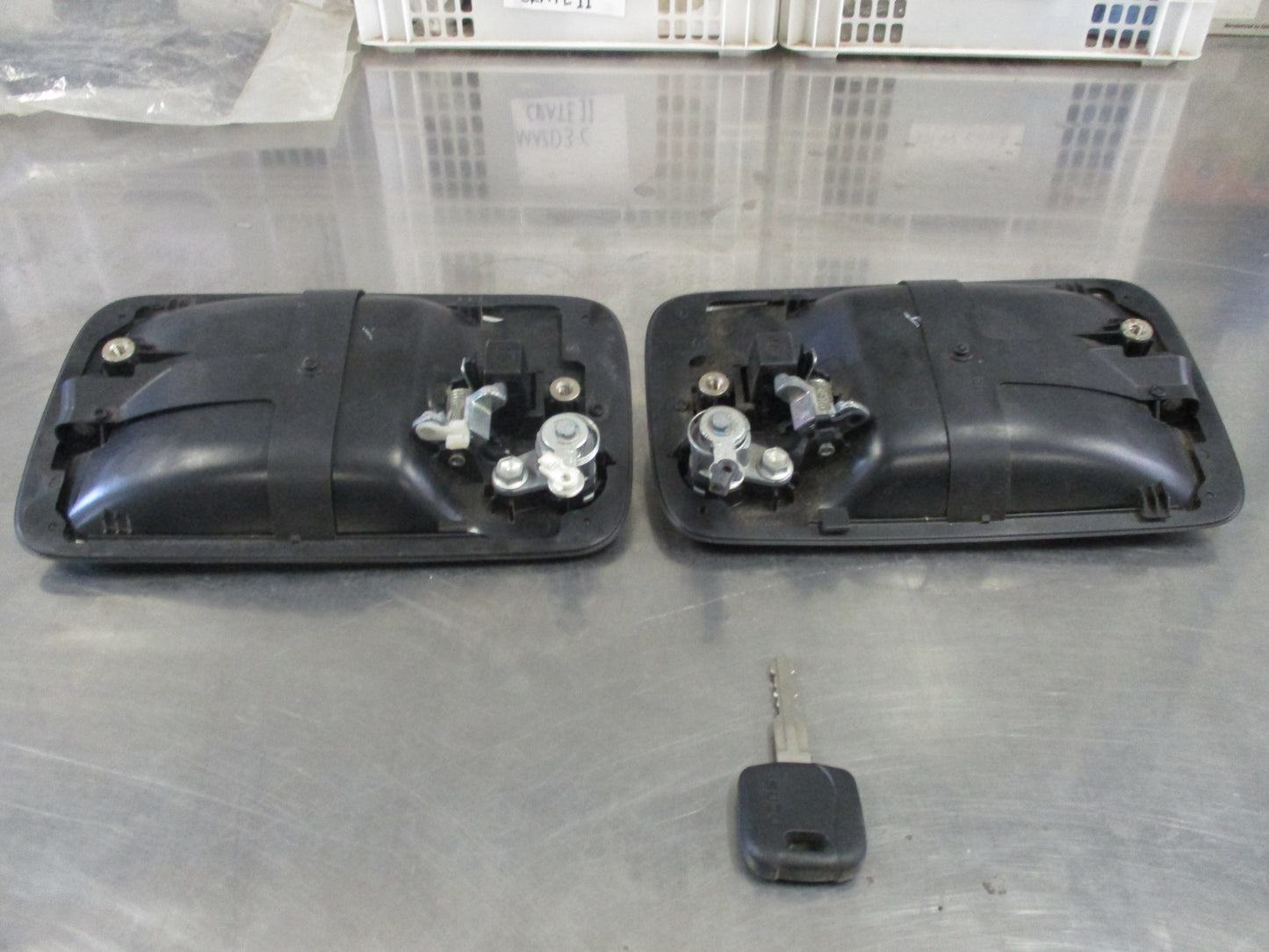 Isuzu N Series Genuine Door Handle Pair Used VGC