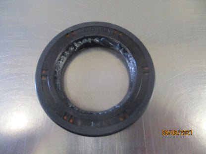Suzuki Vitara Genuine Oil Seal New Part