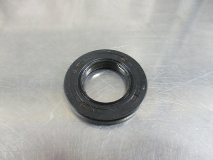 Holden Trax Genuine Manual Input Shaft Seal New Part