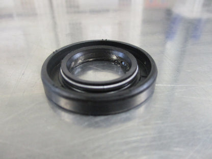Holden Trax Genuine Manual Input Shaft Seal New Part