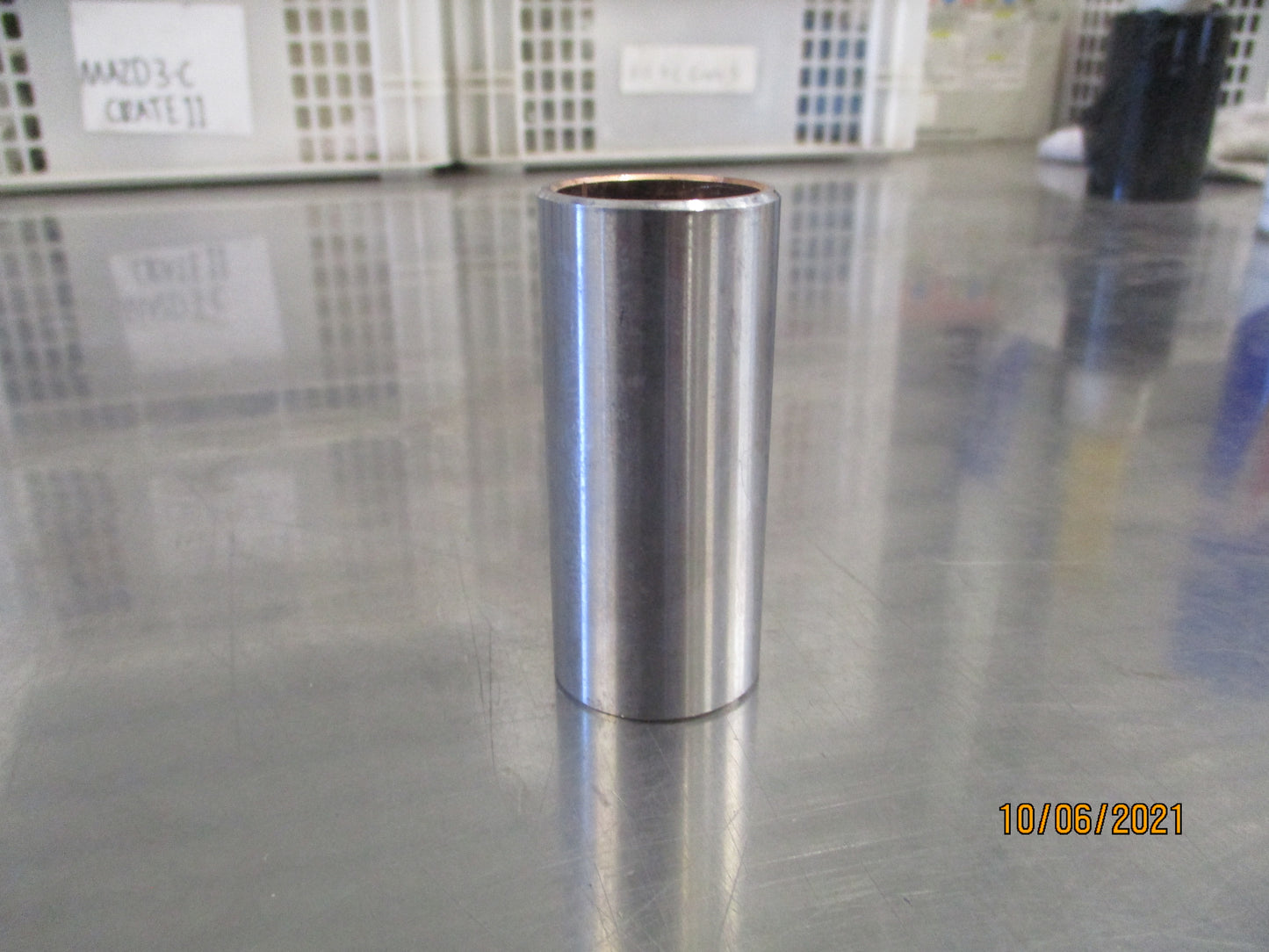 Isuzu FSR90 Genuine Spring Metal Bushing New Part