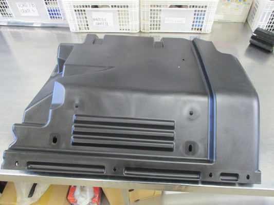 Isuzu FVR34 Genuine Right Hand Front Mudguard New Part