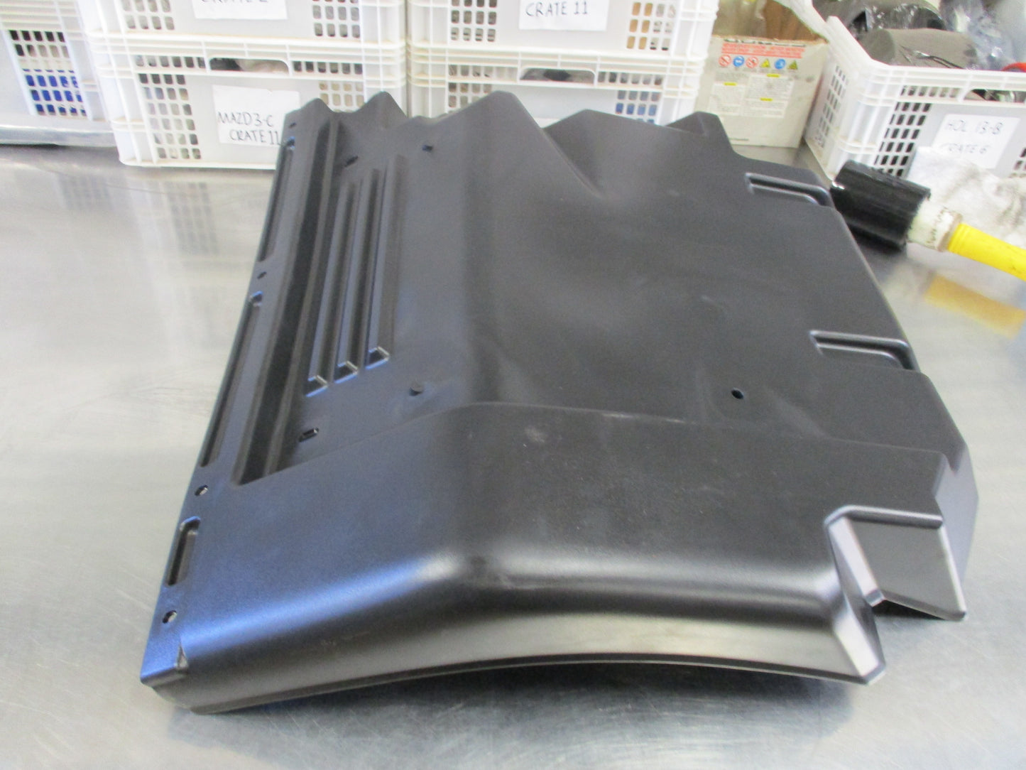 Isuzu FVR34 Genuine Right Hand Front Mudguard New Part