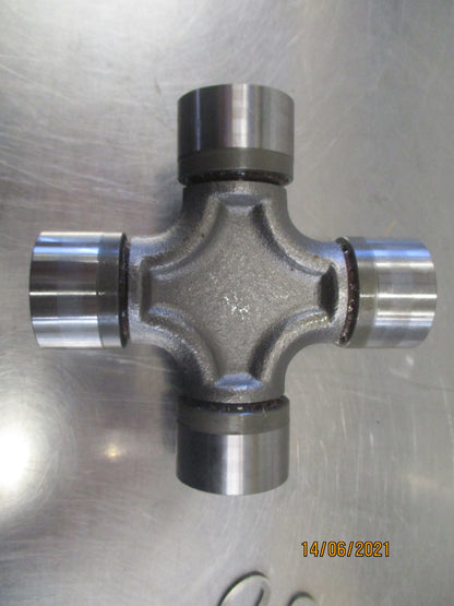 Isuzu NKR Genuine Propeller Shaft Journal Assembly New Part
