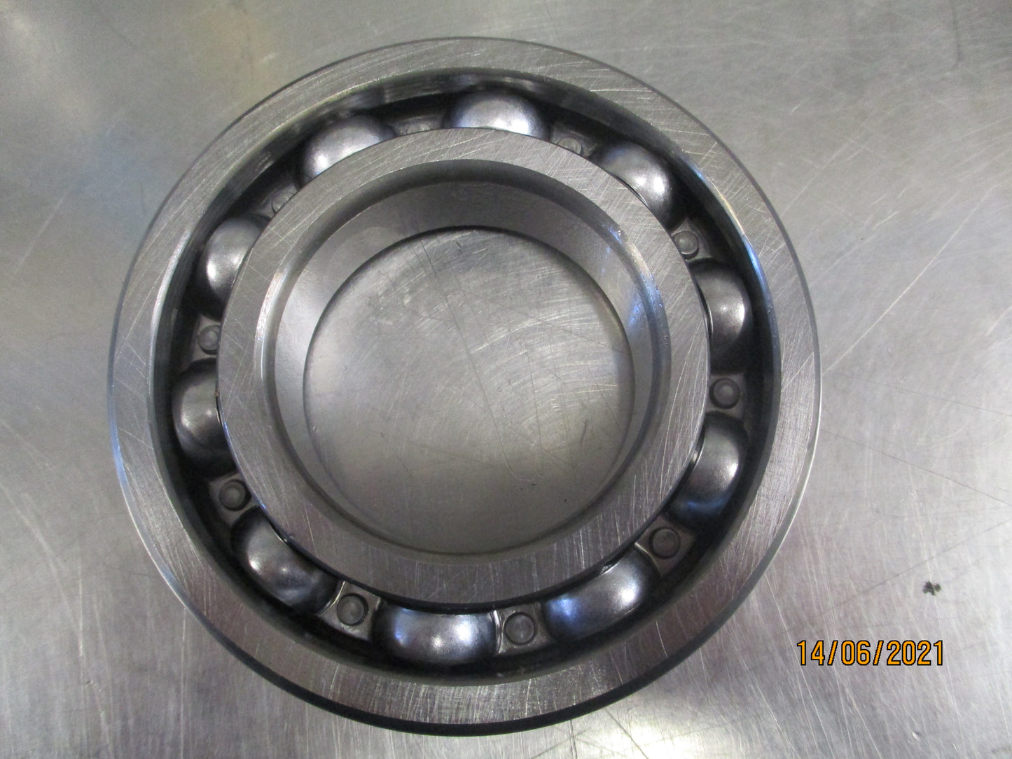 Isuzu C-Series Genuine Air Compressor Bearing New Part
