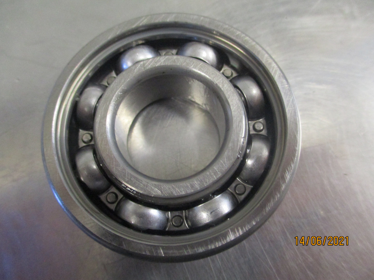 Isuzu Truck Genuine Water Pump Bearing New Part