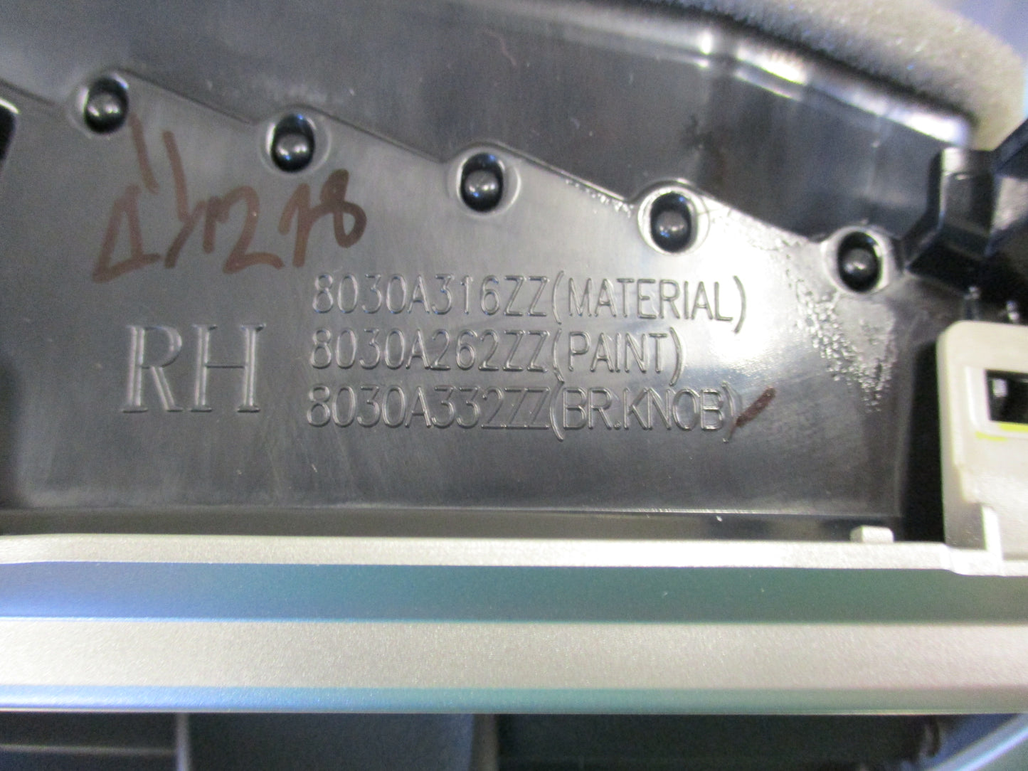 Mitsubishi Triton Genuine Right Hand Air Outlet New Part