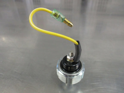Isuzu Truck Genuine Oil Pressure Switch New Part
