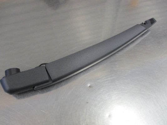 Nissan Pathfinder X-Trail Genuine Rear Window Wiper Arm Assembly New Part