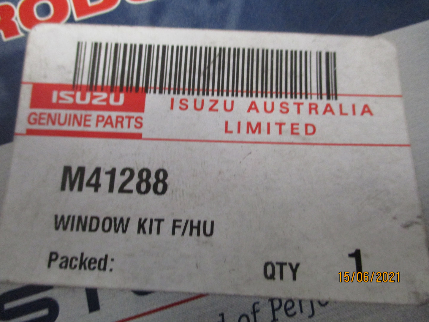 Isuzu Steer Genuine Front Hub Window Kit New Part