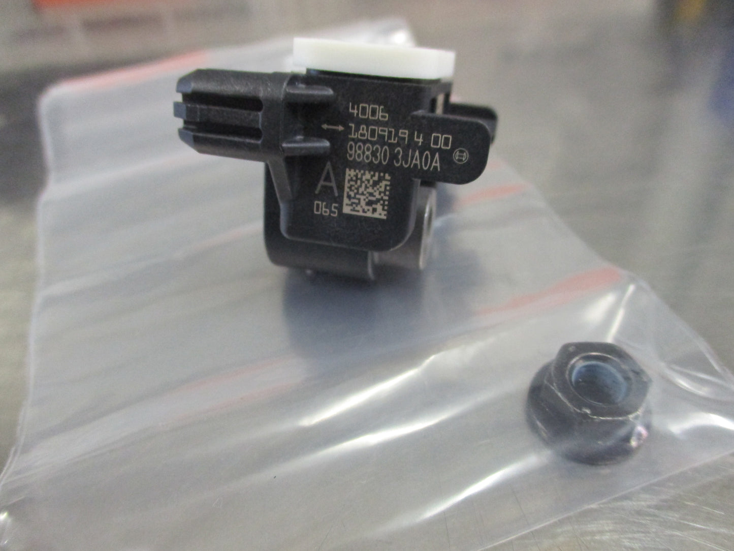 Nissan Genuine Side Airbag Sensor Assy New Part