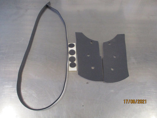 Holden VZ VY Commodore/Calais/Monaro Genuine Rear End Spoiler Seal Kit New Part