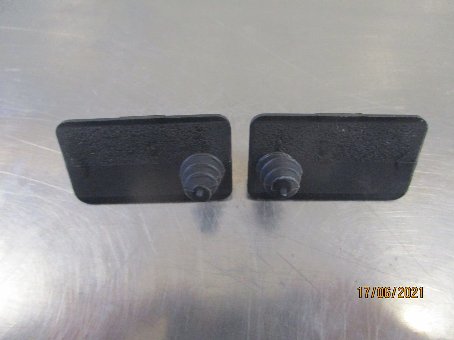 Holden Various Models Genuine Mat Set Mounting To Carpet Kit 4Pack New Part