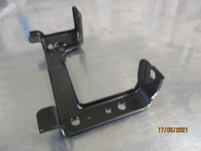 Isuzu FVR Genuine Front Left Fog Combination Lamp Bracket New Part