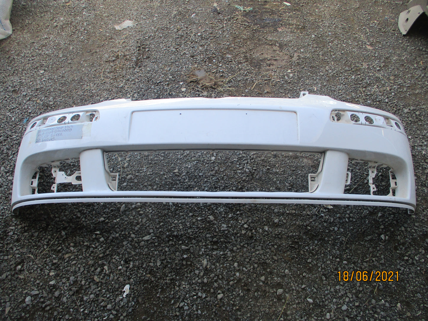 Volkswagen Golf MK5 Genuine Front Bumper Bar USED VGC