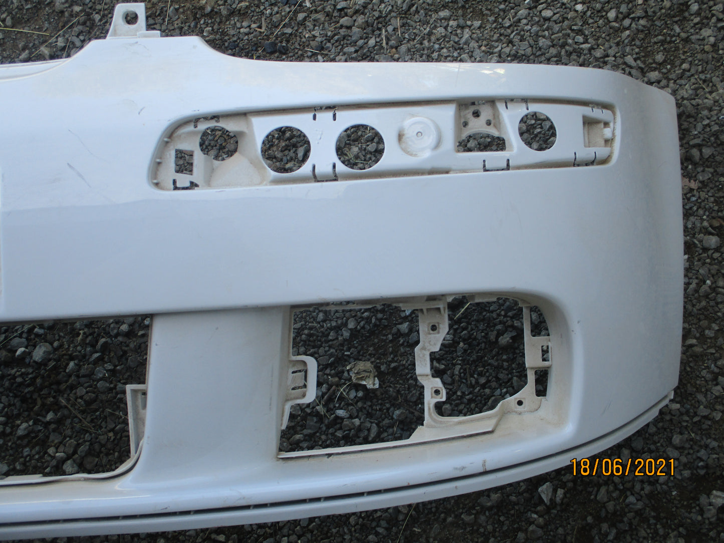Volkswagen Golf MK5 Genuine Front Bumper Bar USED VGC