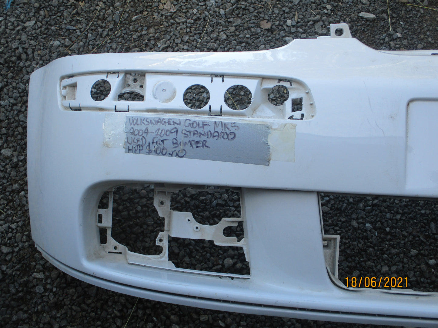 Volkswagen Golf MK5 Genuine Front Bumper Bar USED VGC