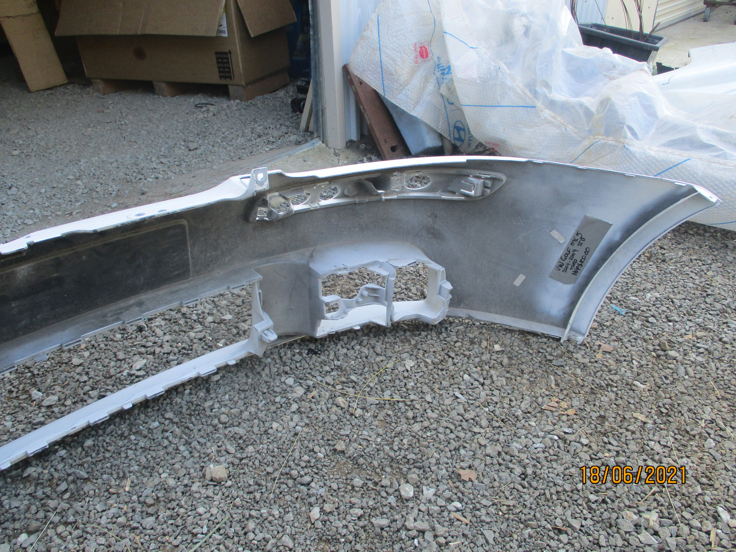 Volkswagen Golf MK5 Genuine Front Bumper Bar USED VGC