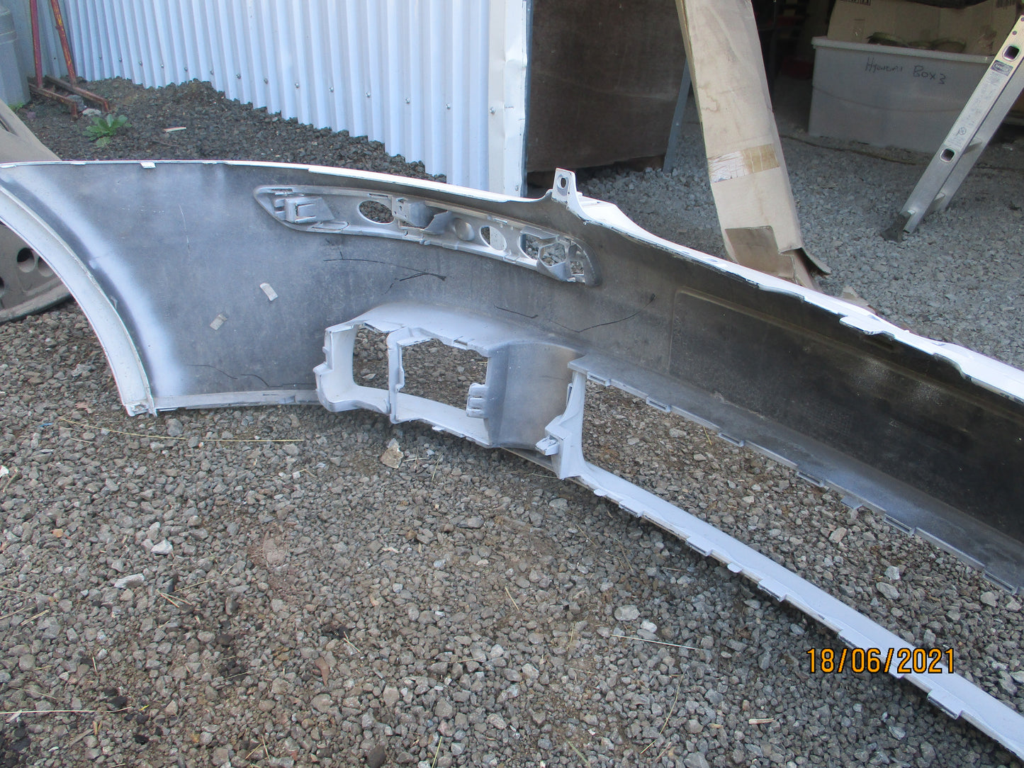 Volkswagen Golf MK5 Genuine Front Bumper Bar USED VGC