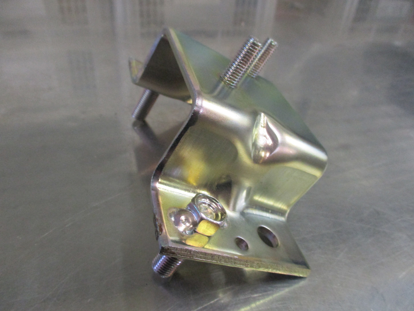 Isuzu NPR/NQR Genuine Exhaust Pipe Bracket Spacer New Part