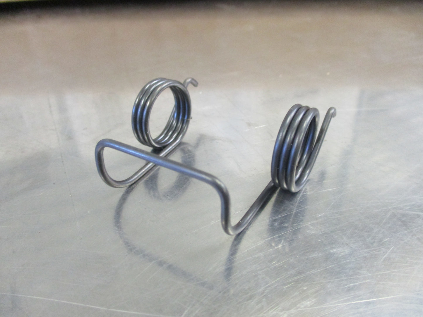 Isuzu FRD/FRR/FRS Genuine Clutch Return Spring New Part