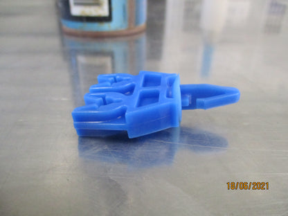 Isuzu NPR Genuine Brake Pipe Clip Pipe New Part