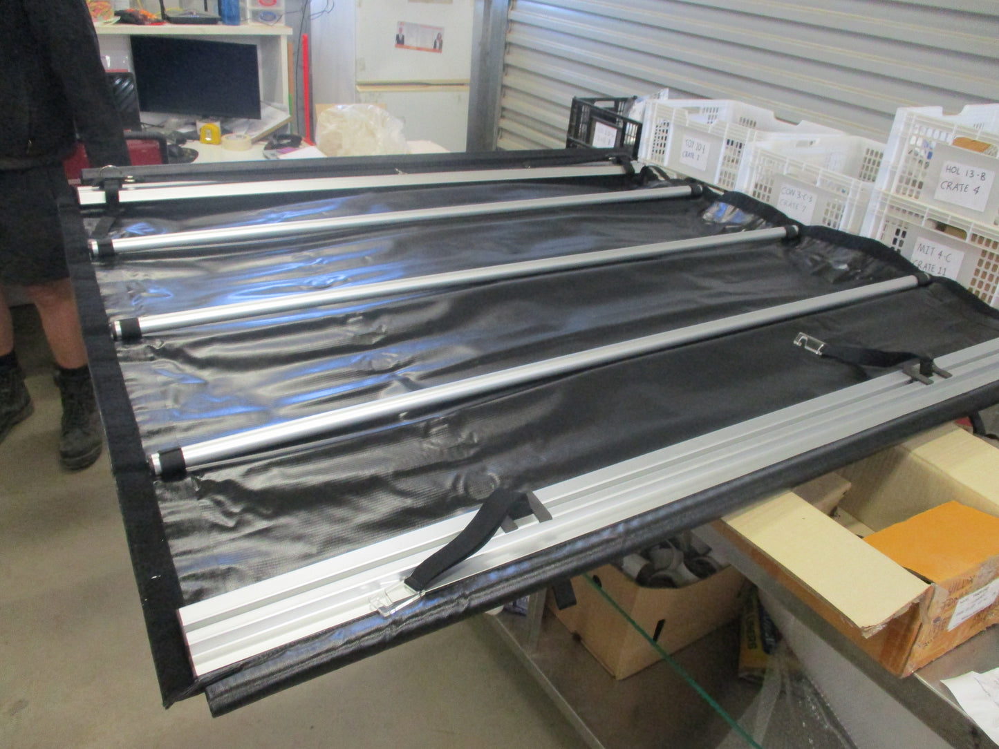 Toyota Hilux Genuine Dual Cab Tiger D4D Tonneau Cover Kit New Part