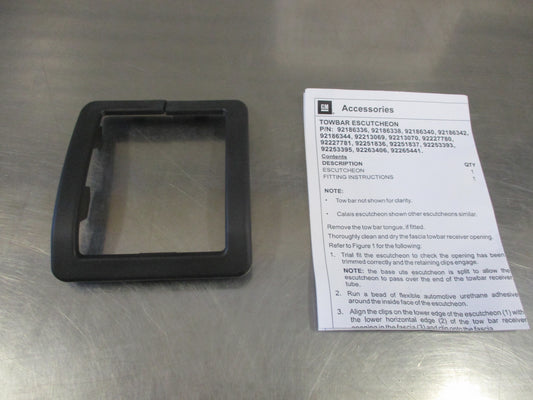Holden VE/VF/WM Commodore/Statesman Genuine Tow Bar Fascia New Part