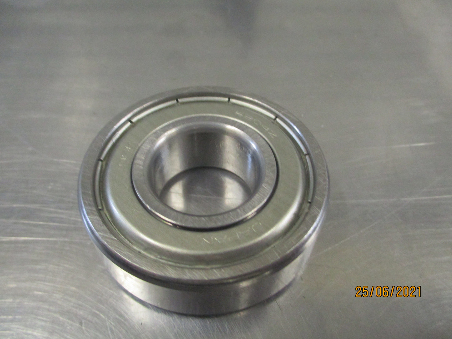 Isuzu FSR11 Genuine Water Pump Bearing New Part