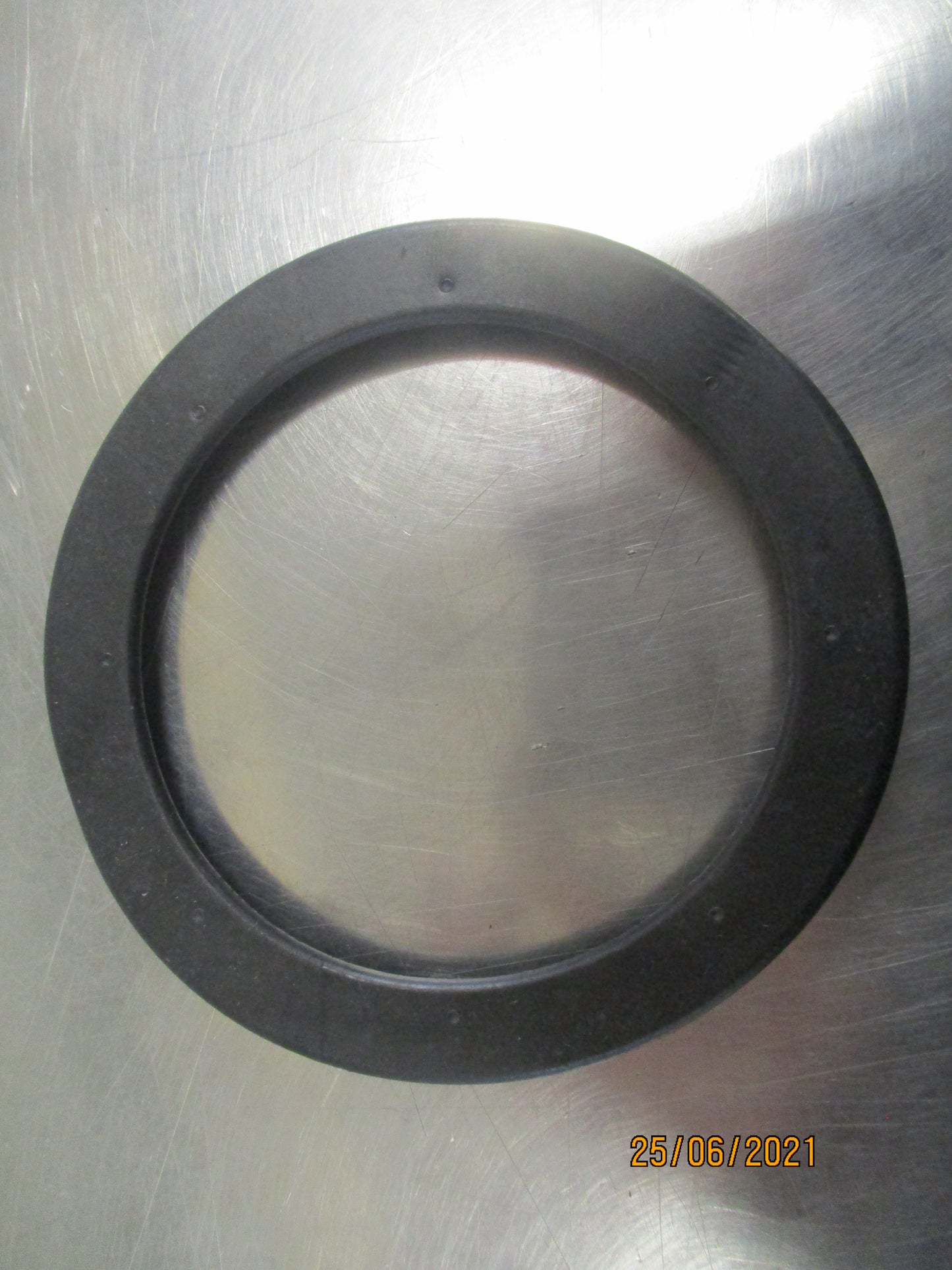 Isuzu FVR Genuine Oil Filler Grommet New Part