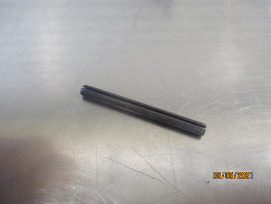 Isuzu Various Models Genuine Stopper Spring Pin New Part