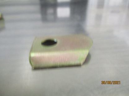 Isuzu CYZ Genuine Cover Fix Washer New Part